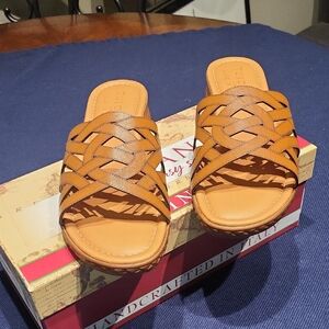 Tuscany By Easy Street Edda Women's Tan Woven Slide Sandals Size 7 Women